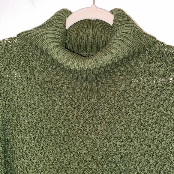 Batwing Turtle Neck Sweater - Picture 2 of 3